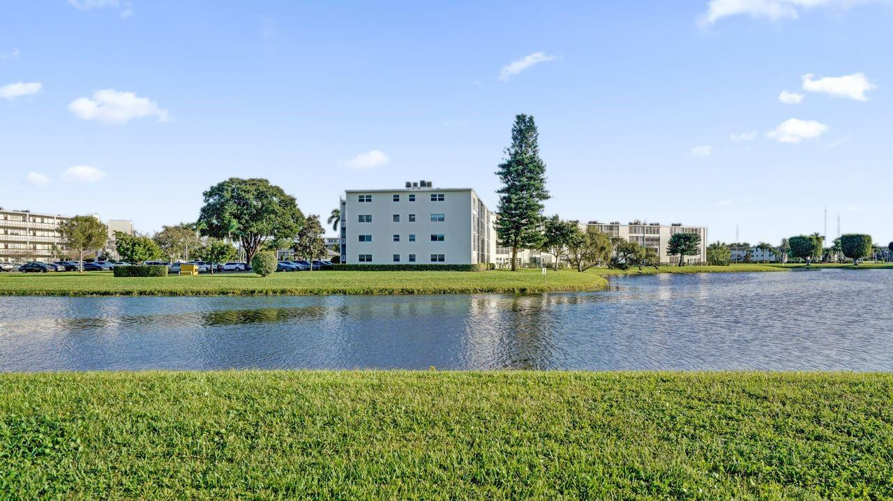 1036 Guildford East, Unit 1036 Boca Raton, FL 33434 - Photo 41 of 50 Photo 41