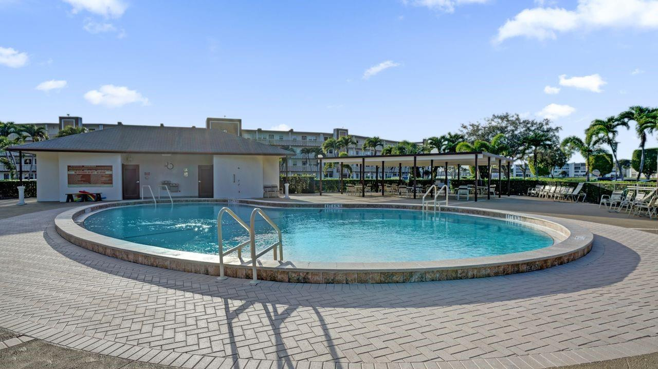 1036 Guildford East, Unit 1036 Boca Raton, FL 33434 - Photo 45 of 50 Photo 45