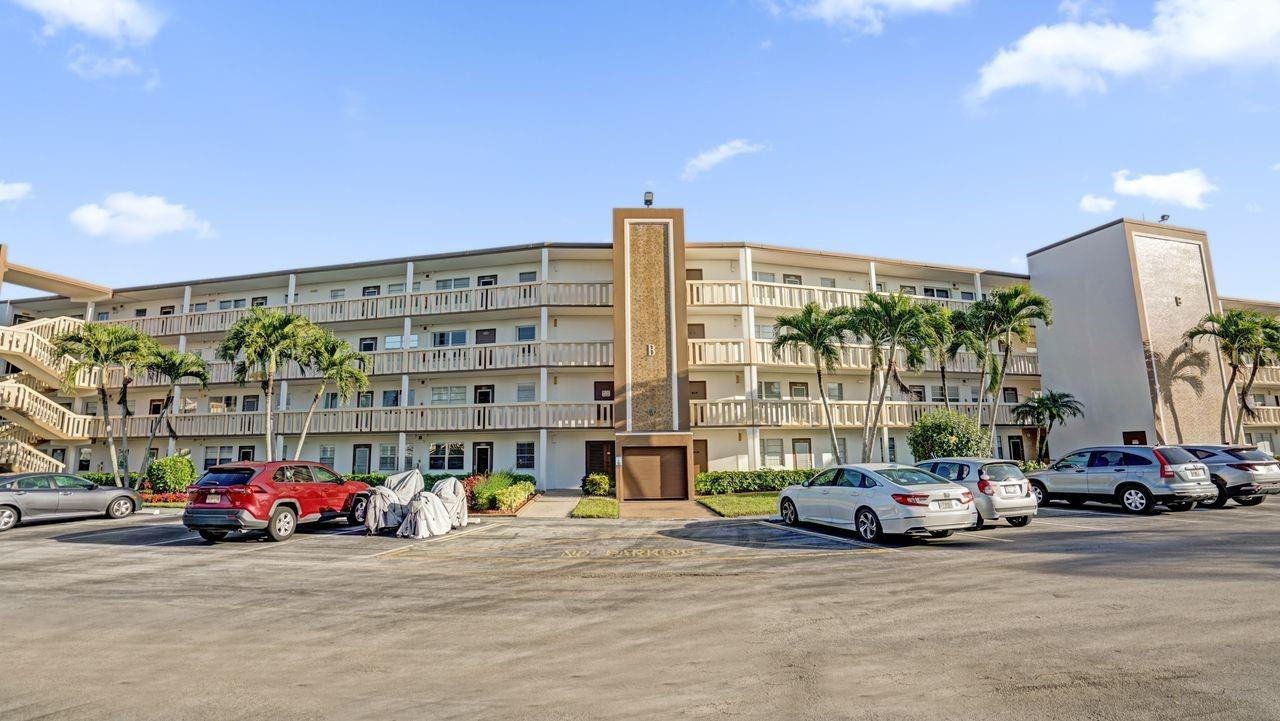 1036 Guildford East, Unit 1036 Boca Raton, FL 33434 - Photo 48 of 50 Photo 48