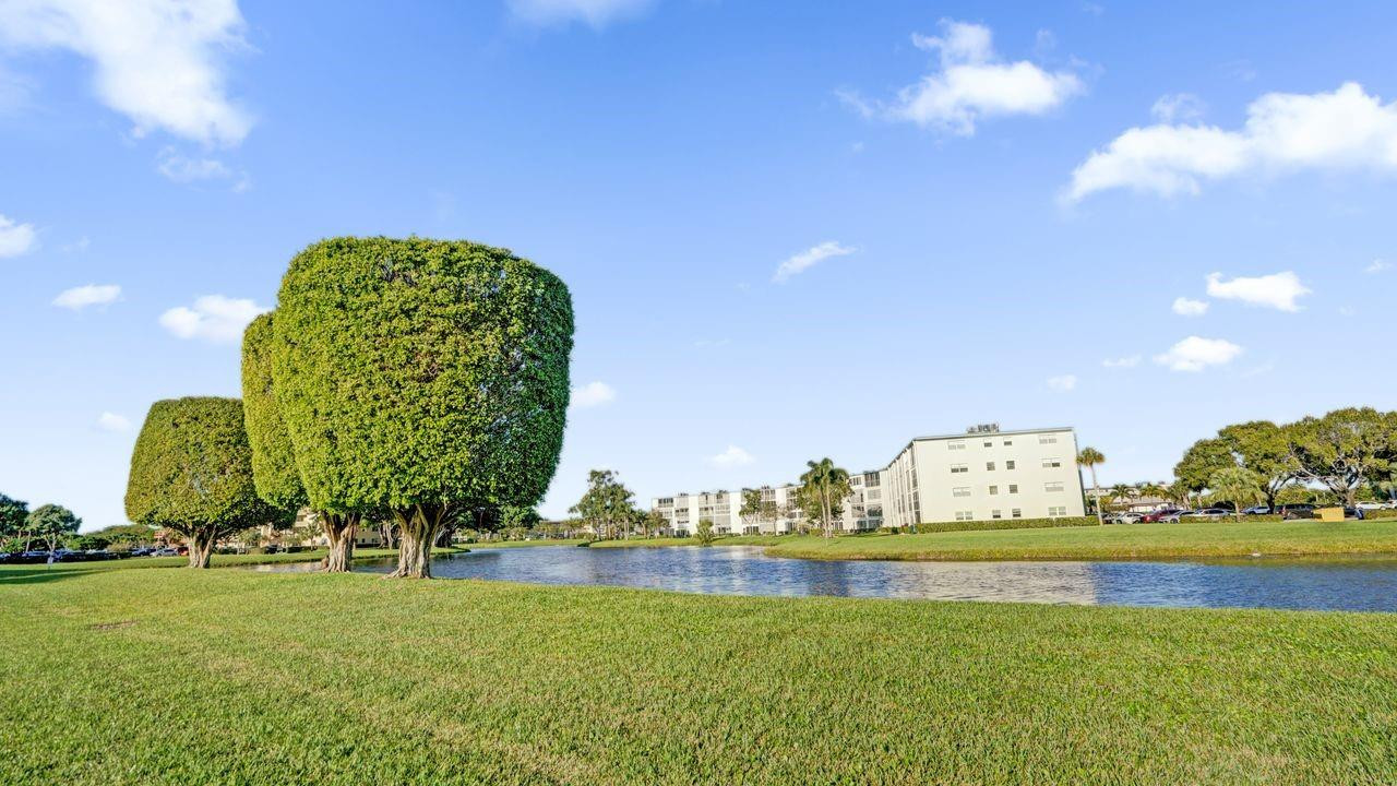 1036 Guildford East, Unit 1036 Boca Raton, FL 33434 - Photo 9 of 50 Photo 9