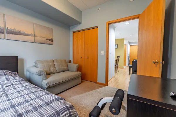 $319,900 | 1745 Pavilion Way, Unit 206, Park Ridge, IL 60068