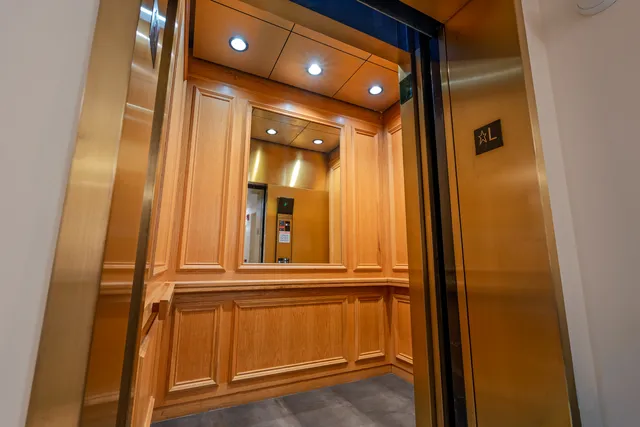 $329,900 | 1745 Pavilion Way, Unit 206, Park Ridge, IL 60068