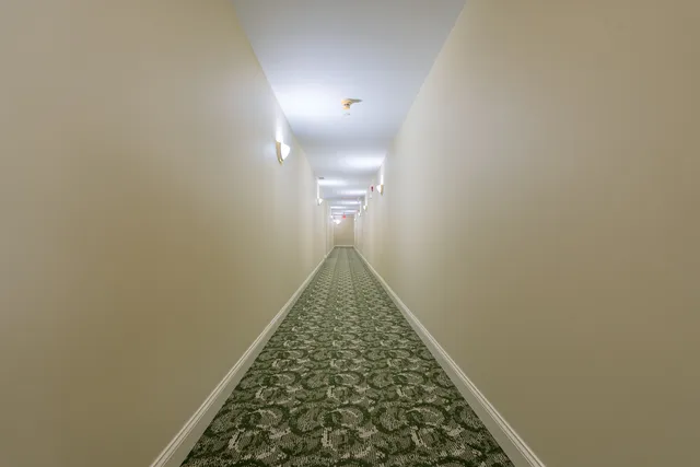 $329,900 | 1745 Pavilion Way, Unit 206, Park Ridge, IL 60068