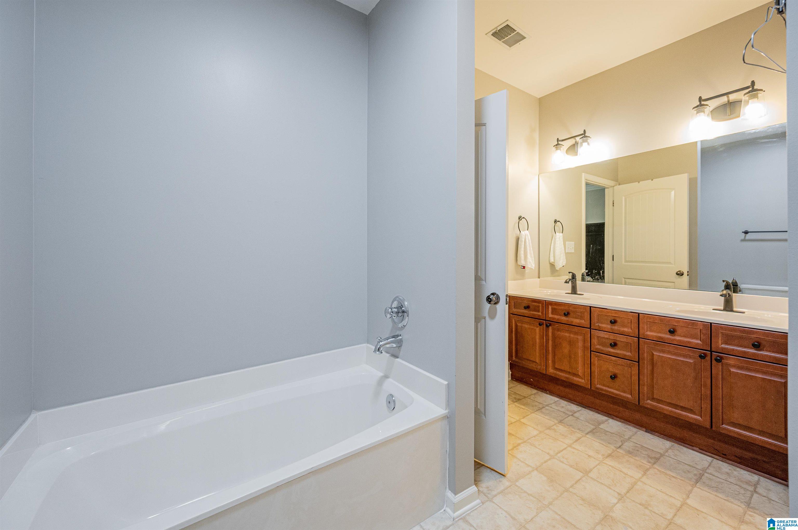 2436 Ridgemont Drive Birmingham, AL 35244 - Photo 20 of 32