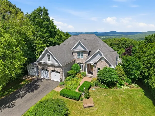 $799,000 | 12 Overlook Drive, Belchertown, MA 01007