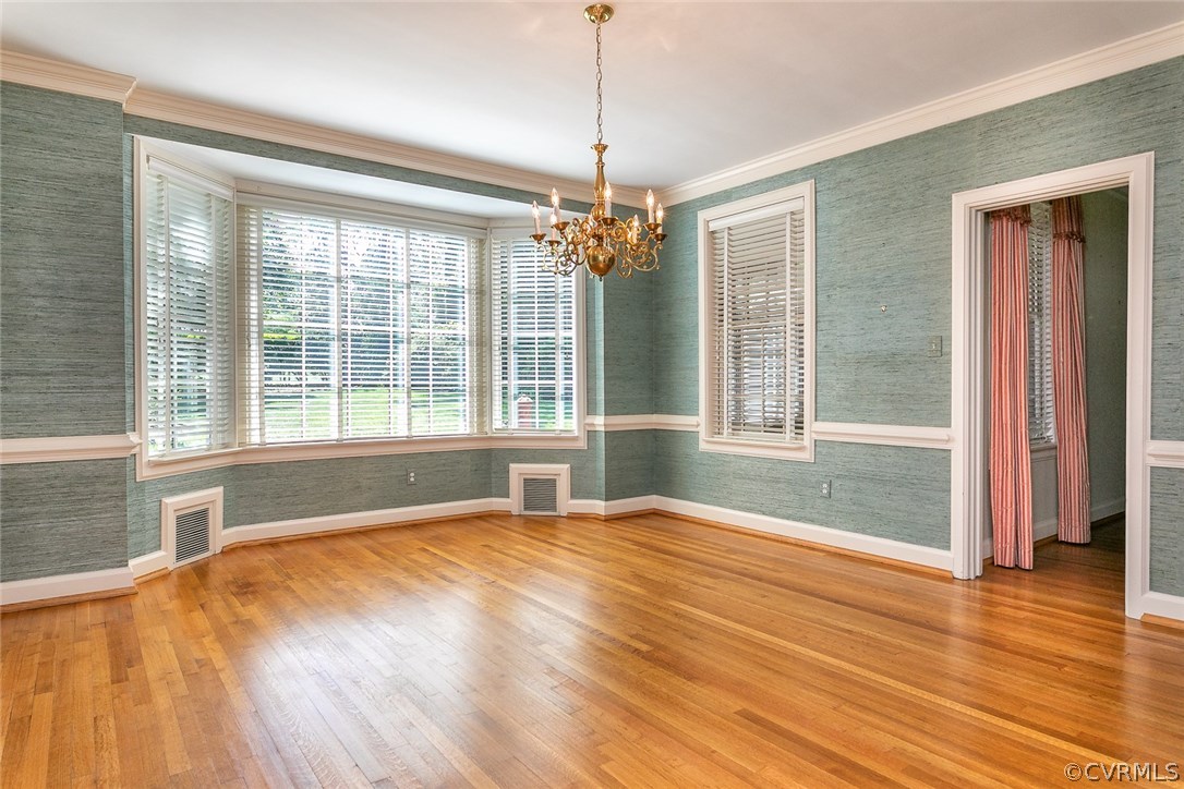 4610 Sulgrave Road Richmond, VA 23221 - Photo 13 of 32 The Dining Room has formal trim details, grass clo