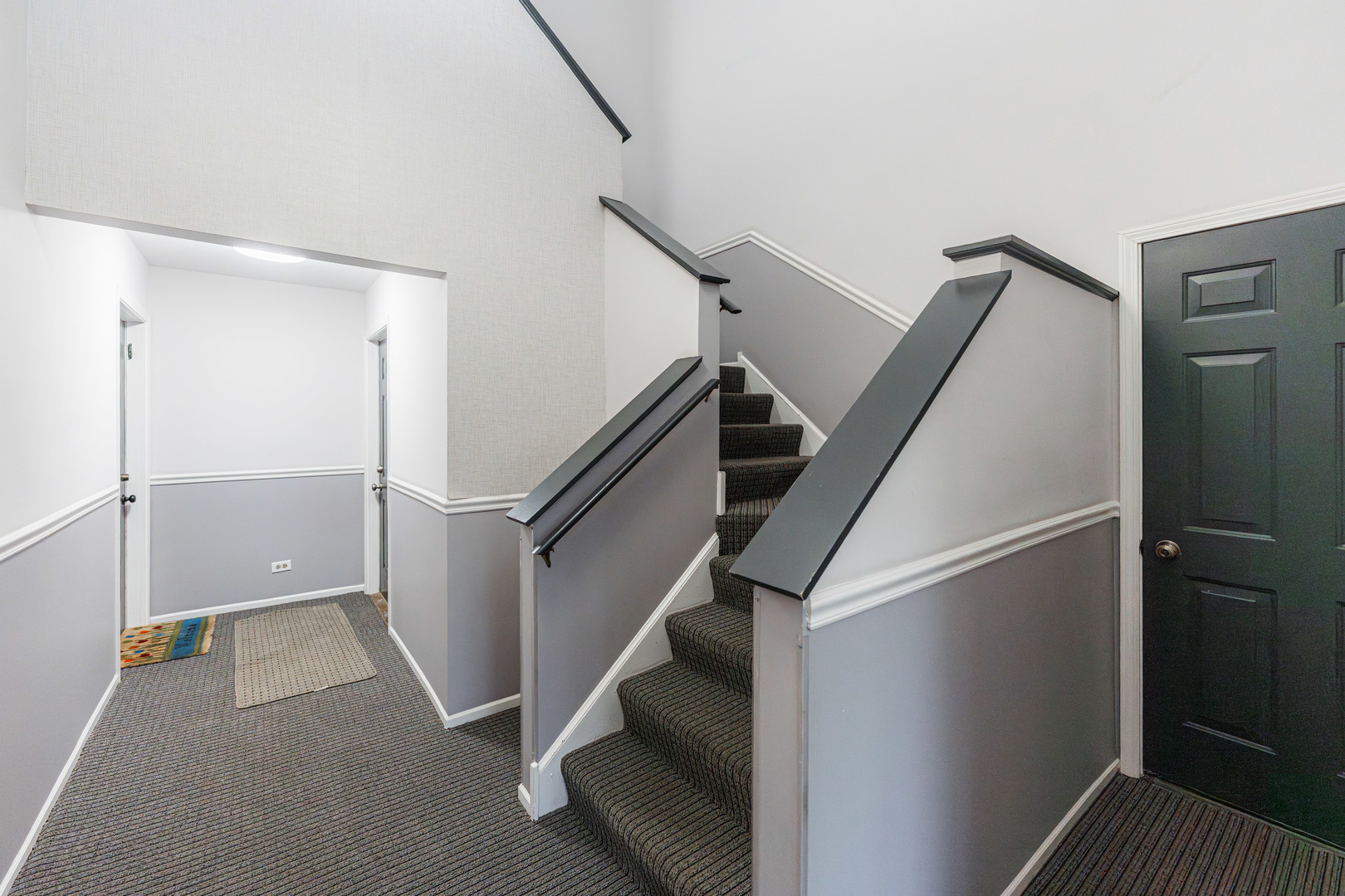112 Morningside Lane West Buffalo Grove, IL 60089 - Photo 26 of 35 a view of a hallway with staircase