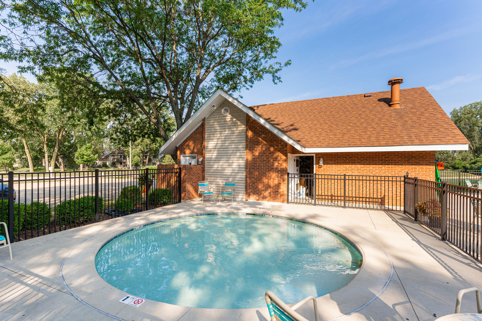 112 Morningside Lane West Buffalo Grove, IL 60089 - Photo 33 of 35 a view of outdoor space and deck