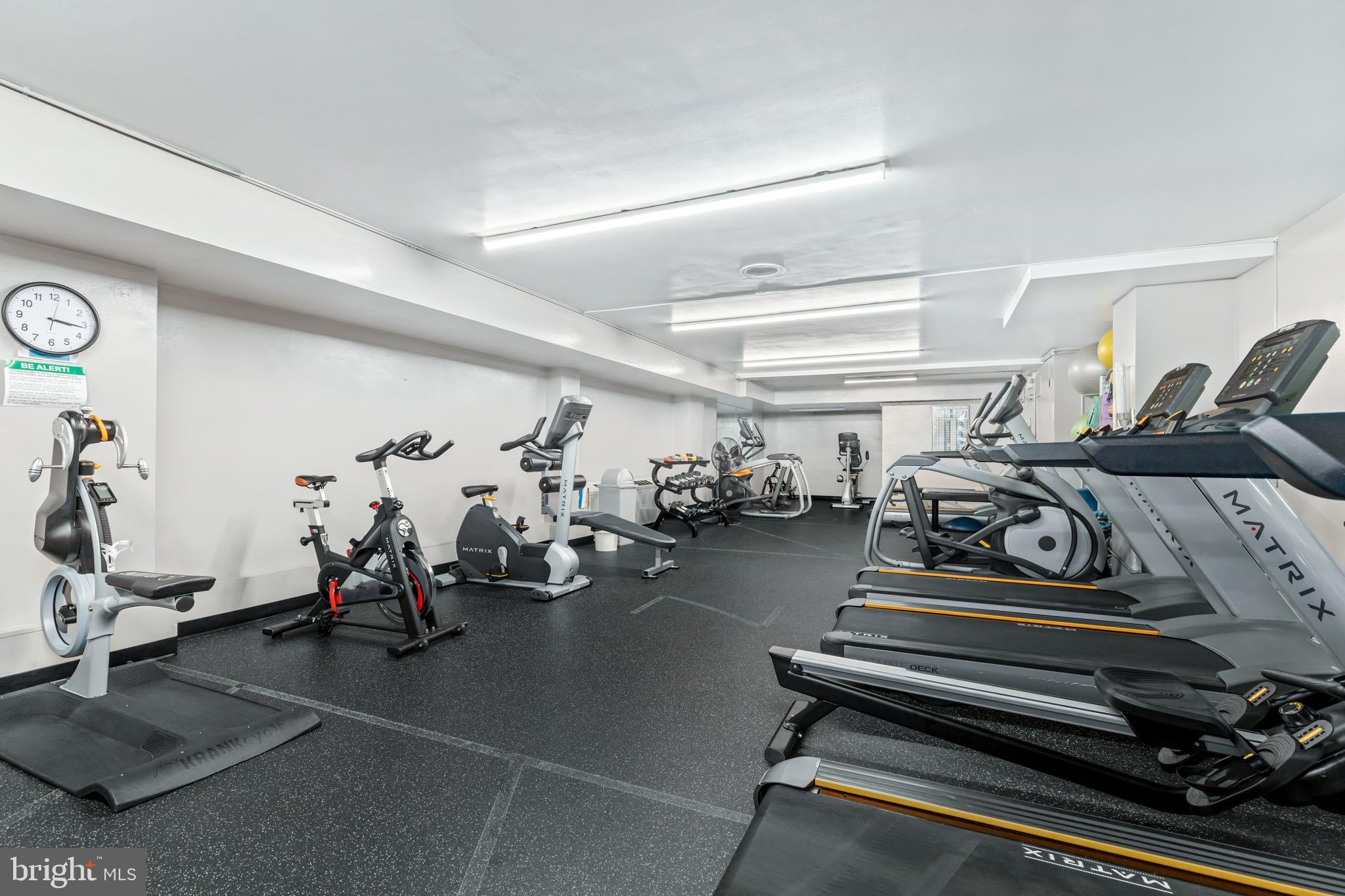 2939 Van Ness Street Northwest, Unit 845 Washington, DC 20008 - Photo 20 of 30