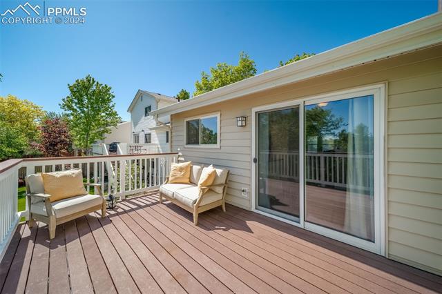 263 Southpark Road Highlands Ranch, CO 80126 - Photo 17 of 42 Freshly painted and stained deck