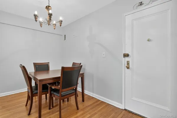 $239,000 | 3535 Kings College Place, Unit 5H | Norwood