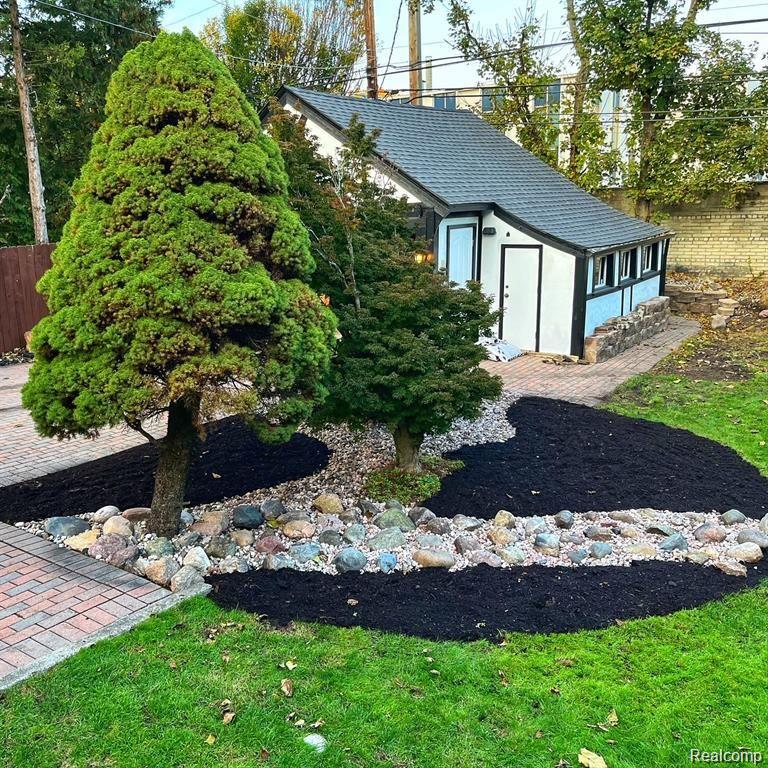 26764 York Road Huntington Woods, MI 48070 - Photo 42 of 45