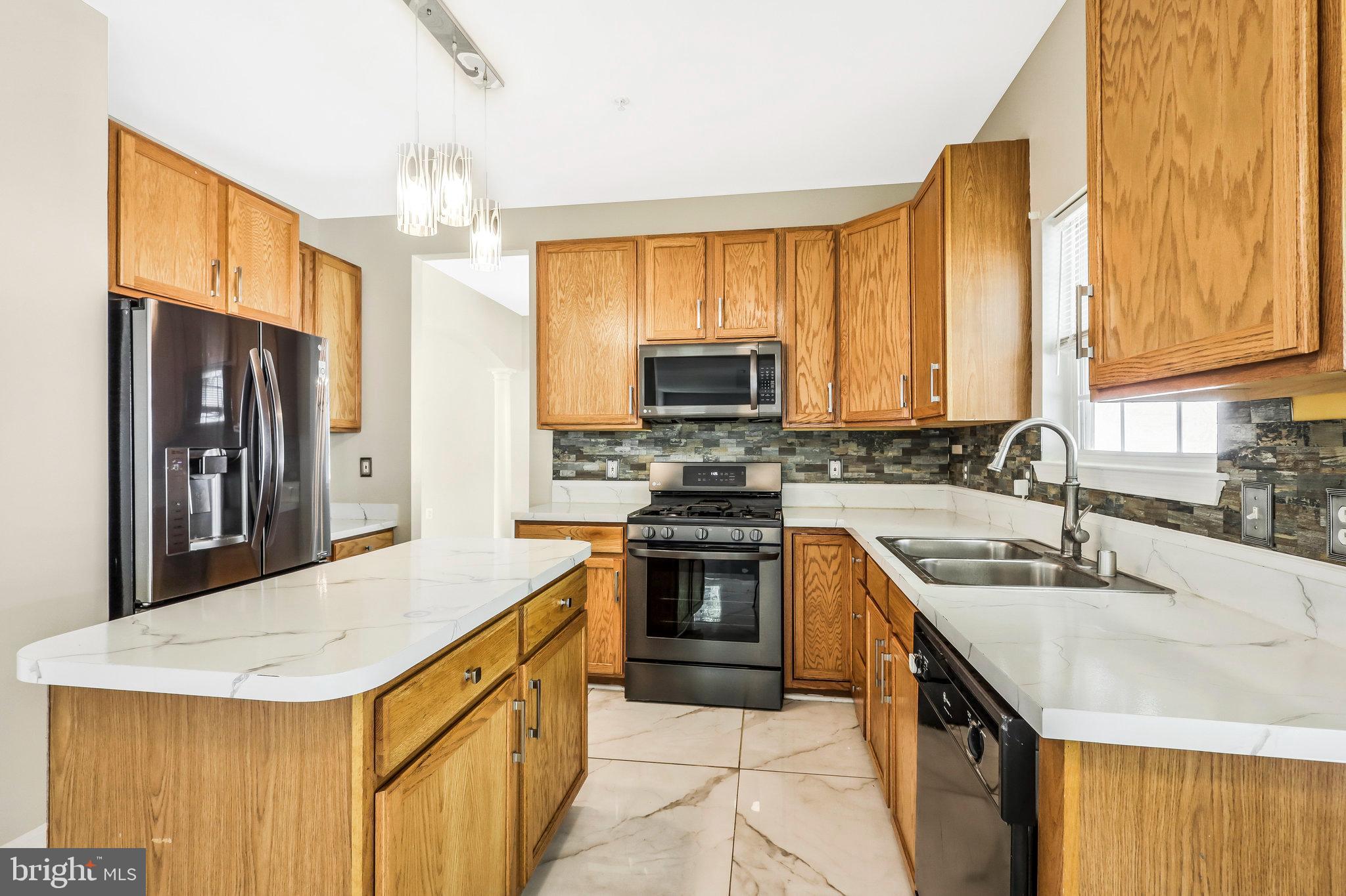 301 Round Table Drive Fort Washington, MD 20744 - Photo 14 of 48