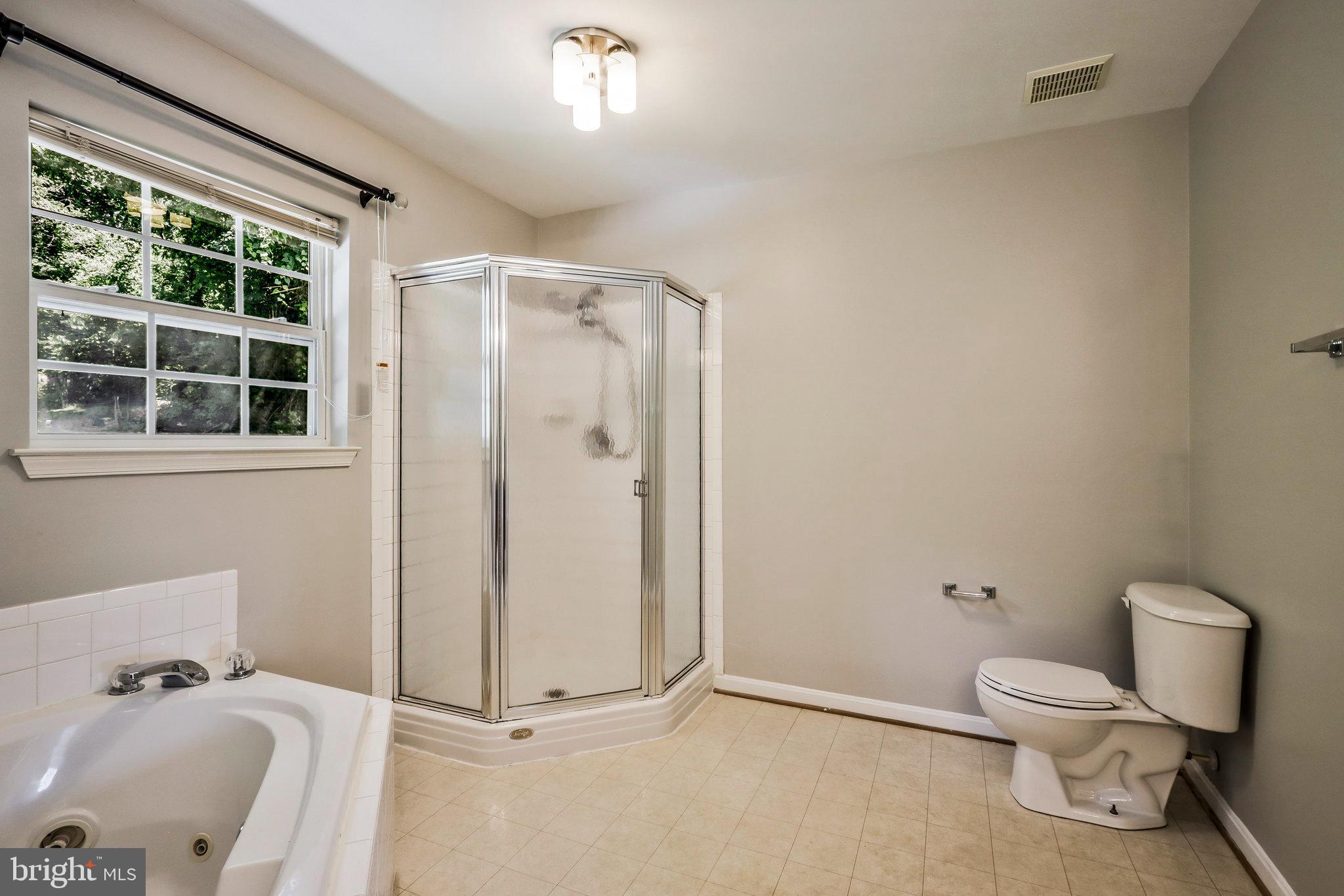 301 Round Table Drive Fort Washington, MD 20744 - Photo 33 of 48