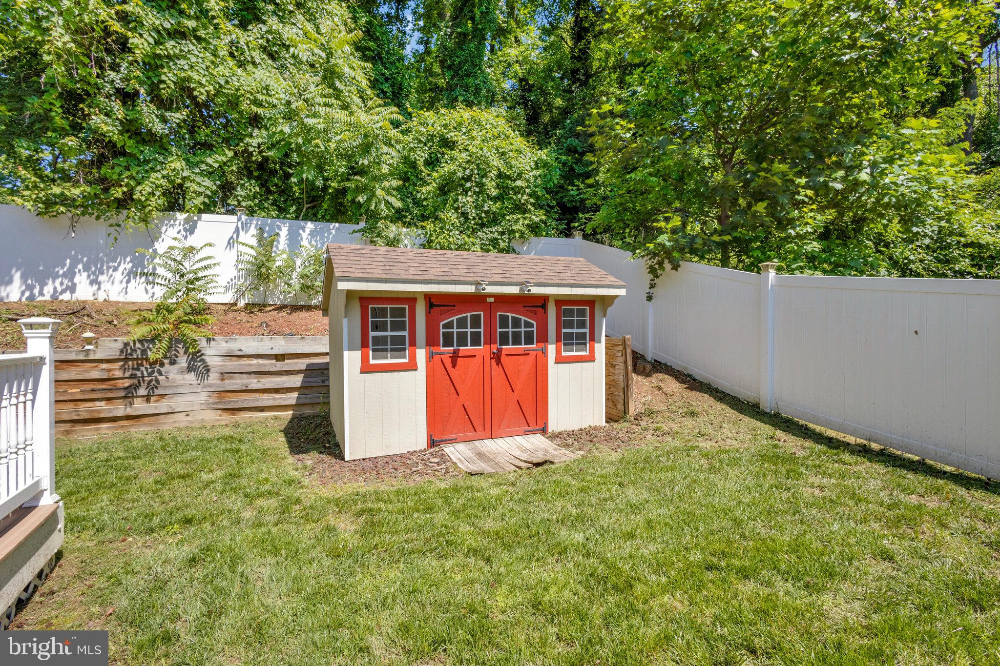 301 Round Table Drive Fort Washington, MD 20744 - Photo 43 of 48