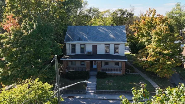 $350,000 | 823 North Maple Street, Bloomington, IN 47404