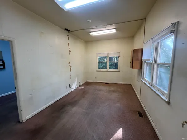 $350,000 | 823 North Maple Street, Bloomington, IN 47404