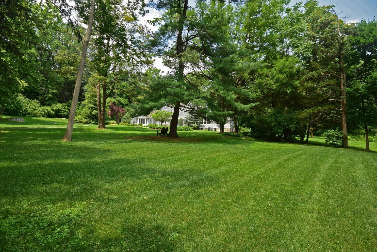 115 East Cross Road New Canaan, CT 06840 - Photo 2 of 21 Full property