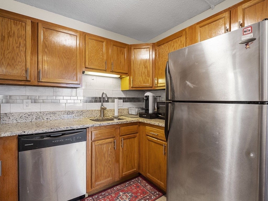 10 Rutledge Street, Unit 2G Worcester, MA 01604 - Photo 9 of 30 Gallery Image 9