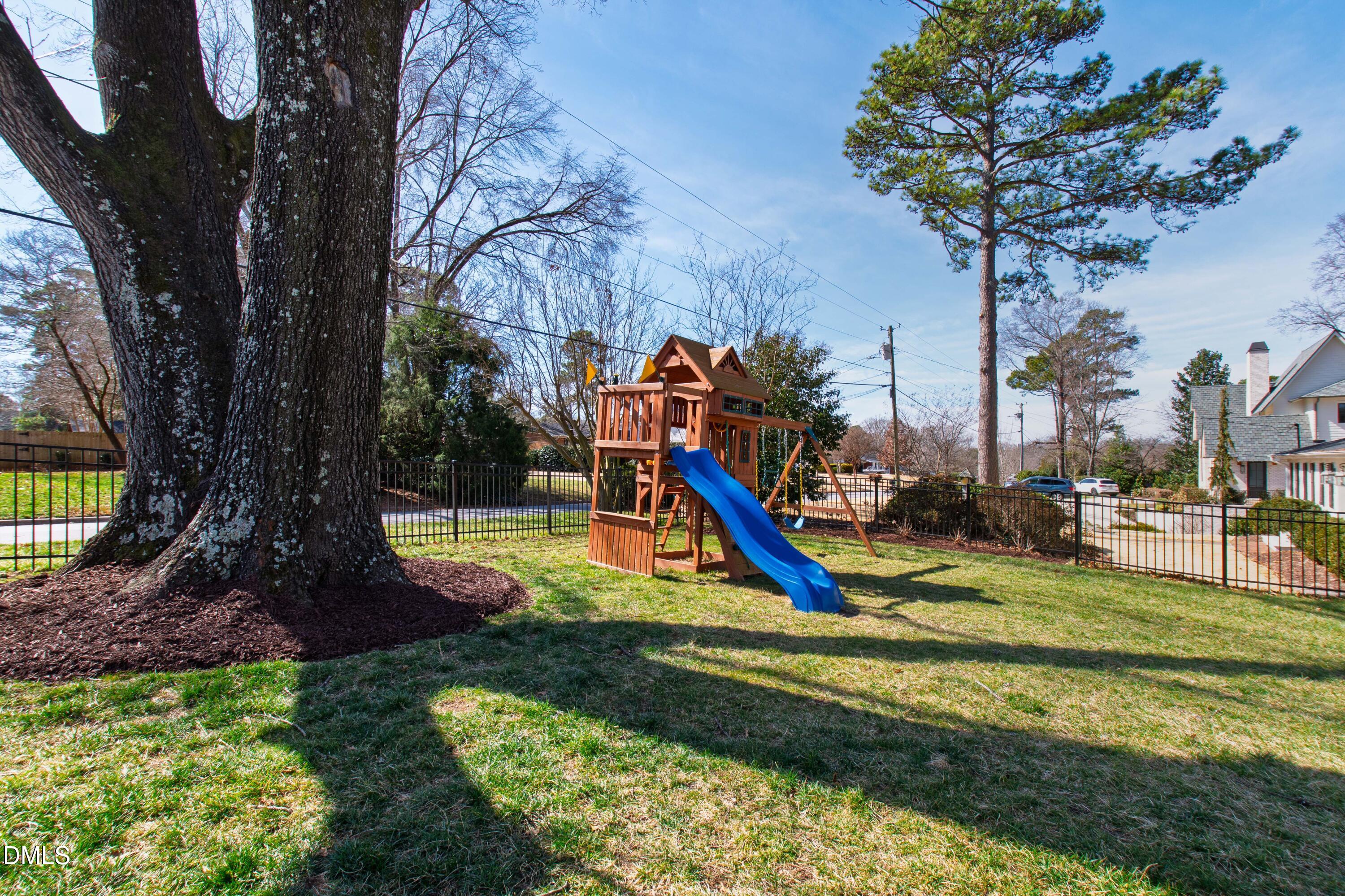2139 Ridge Road Raleigh, NC 27607 - Photo 61 of 61