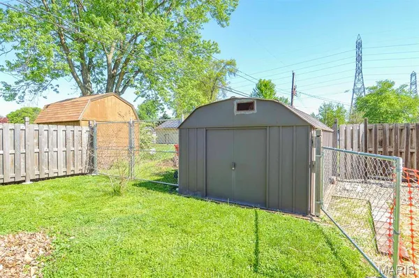 $100,000 | 1865 Violet Drive, Florissant, MO 63031