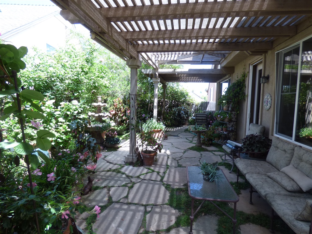684 Poets Square Fallbrook, CA 92028 - Photo 22 of 25