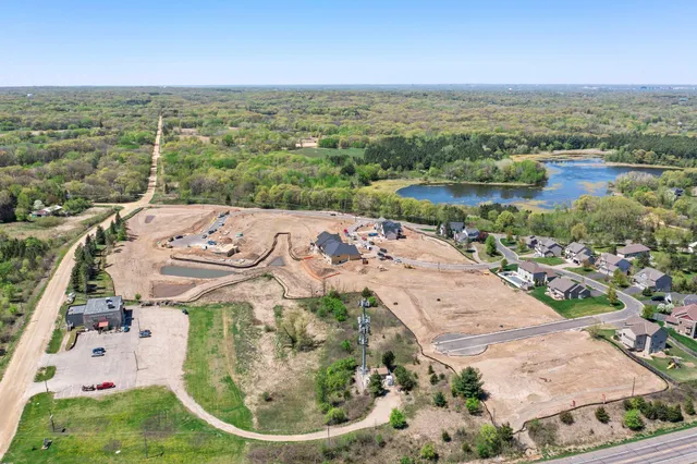 $260,000 | 4955 Parkside Circle, Eagan, MN 55123