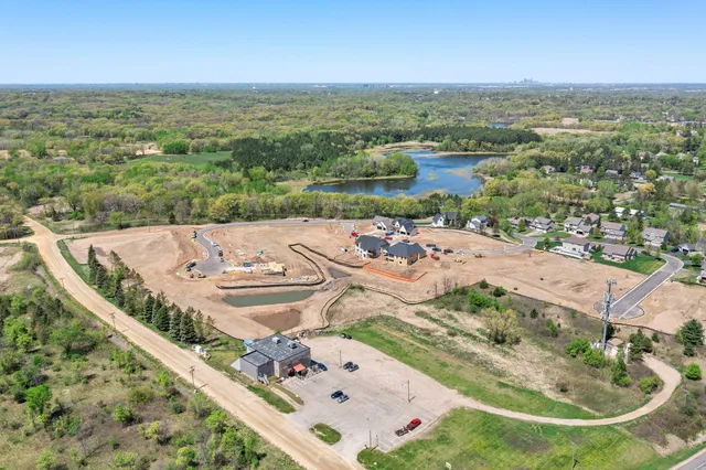 $260,000 | 4955 Parkside Circle, Eagan, MN 55123