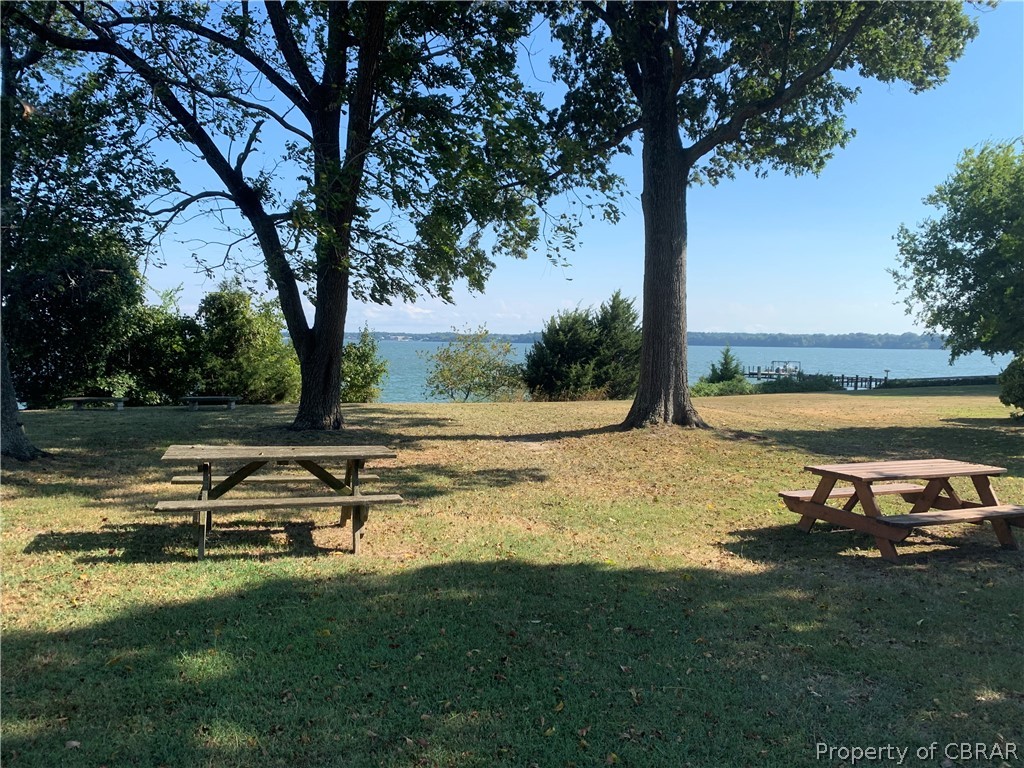 7662 Terrapin Cove Road Gloucester Point, VA 23062 - Photo 27 of 29