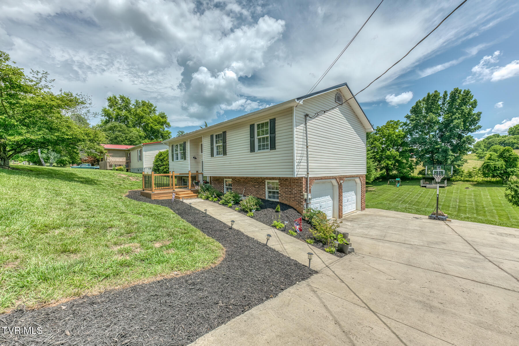 428 Hickory Hills Road Church Hill, TN 37642 - Photo 28 of 37 428 Hickory Hills Rd-28