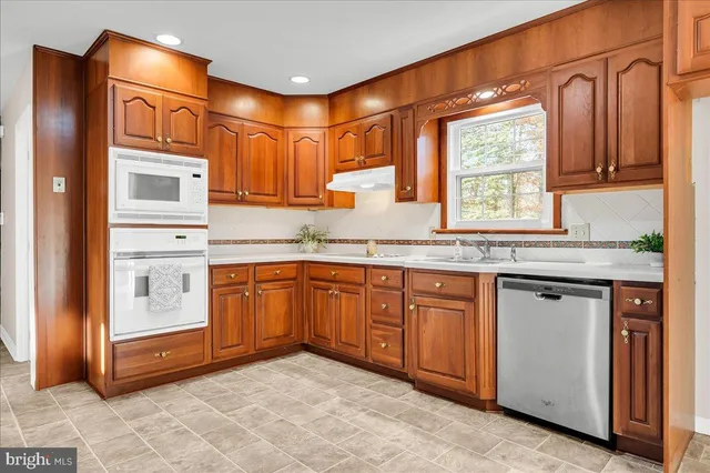 $475,000 | 2636 Majestic Drive, Wilmington, DE 19810