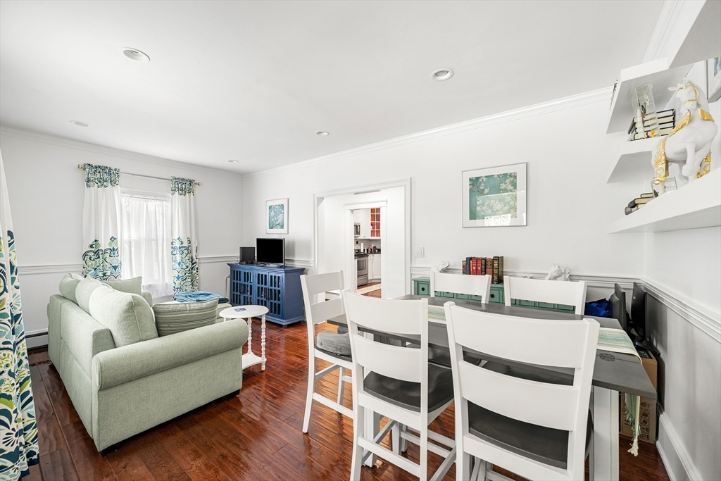 48 Valley Road Lexington, MA 02421 - Photo 4 of 20 Gallery Image 4