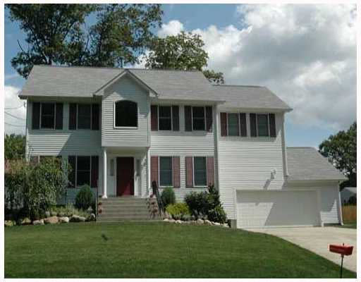 24 Peveril Road Cranston, RI 02921 - Photo 1 of 8 Exterior Front.