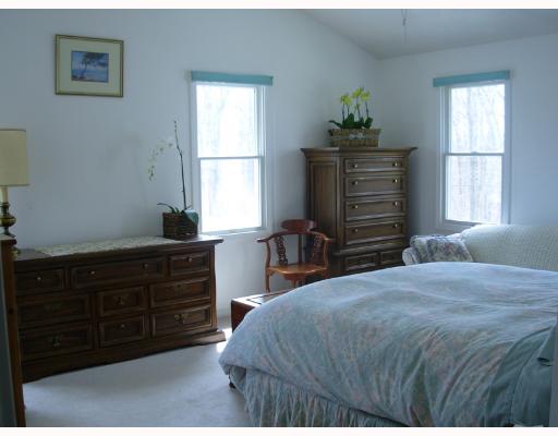 24 Peveril Road Cranston, RI 02921 - Photo 7 of 8 Master Bedroom.