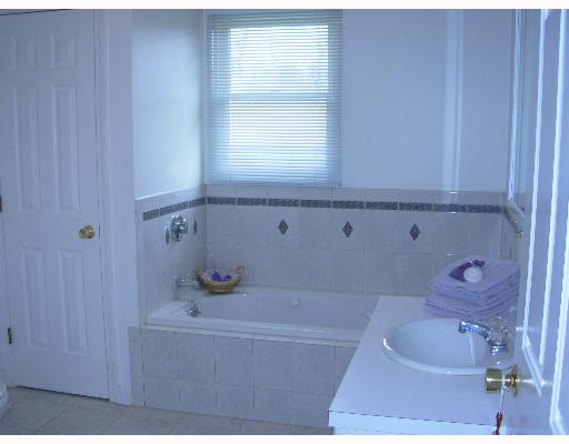 24 Peveril Road Cranston, RI 02921 - Photo 8 of 8 Master Bath/Spa.