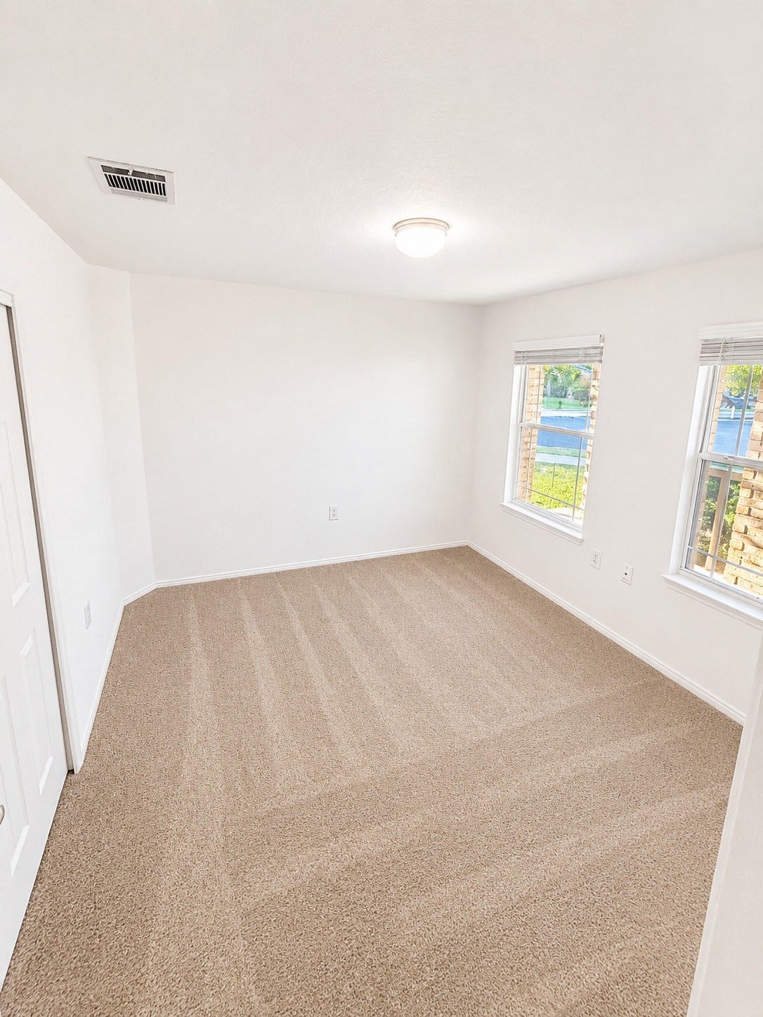 7101 Cayenne Lane Austin, TX 78741 - Photo 11 of 18