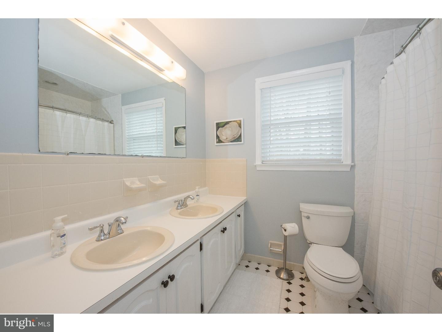 712 Brooke Road Exton, PA 19341 - Photo 18 of 25 Bathroom