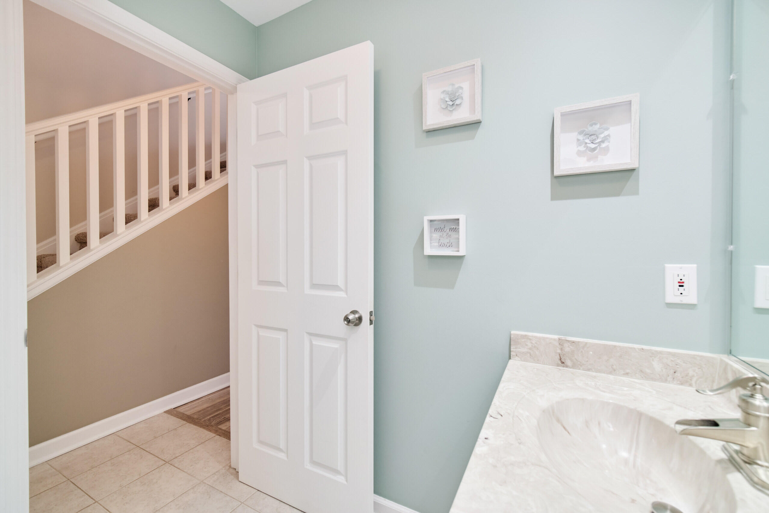 94 Charter Court Manistee, MI 49660 - Photo 22 of 52 1/2 Bath