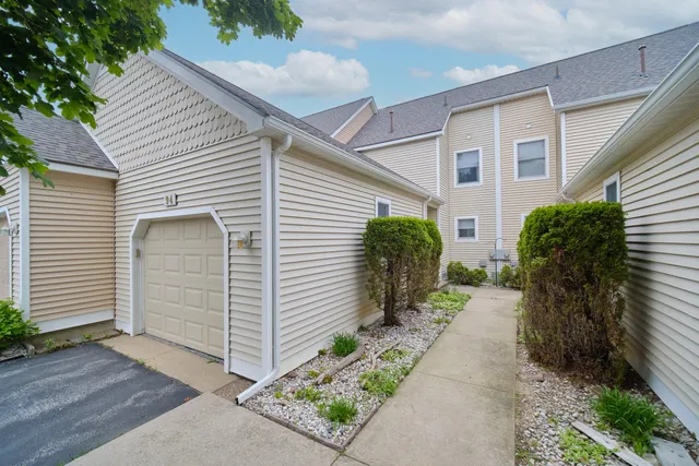 $475,000 | 94 Charter Court, Manistee, MI 49660