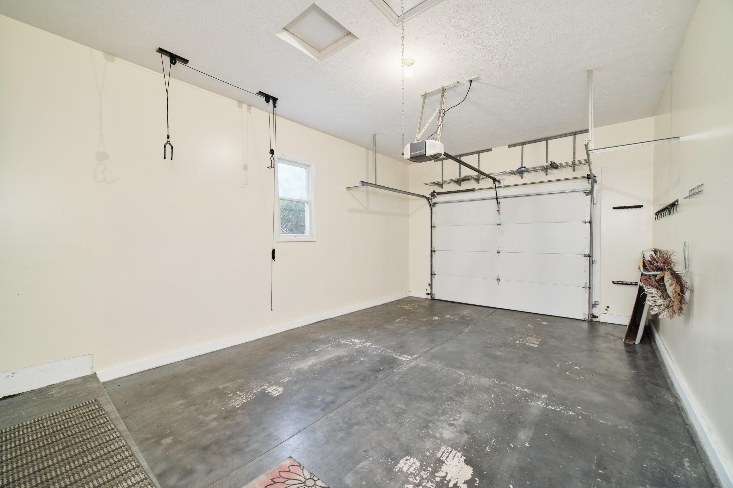 94 Charter Court Manistee, MI 49660 - Photo 51 of 52 Garage