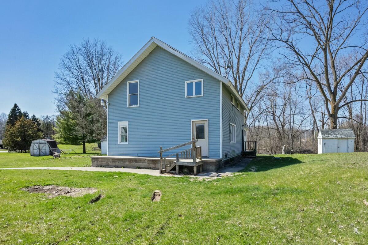 5980 Morrison Lake Road Saranac, MI 48881 - Photo 3 of 35 tempImageWIJv5y