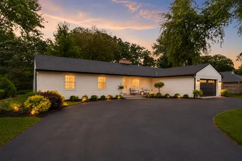$1,150,000 | 535 Waukegan Road, Lake Forest, IL 60045
