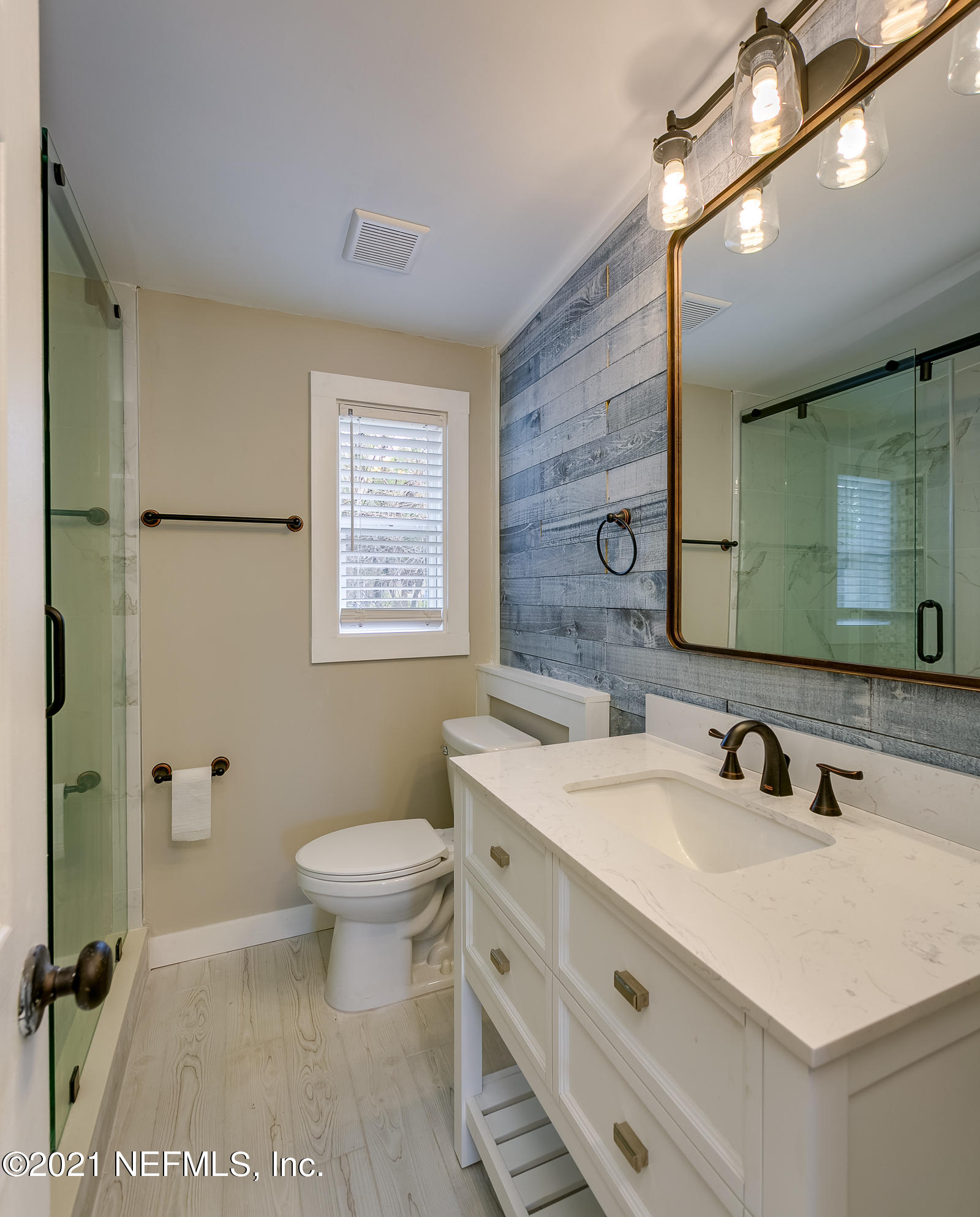 4244 Santee Road Jacksonville, FL 32209 - Photo 11 of 24 Bath