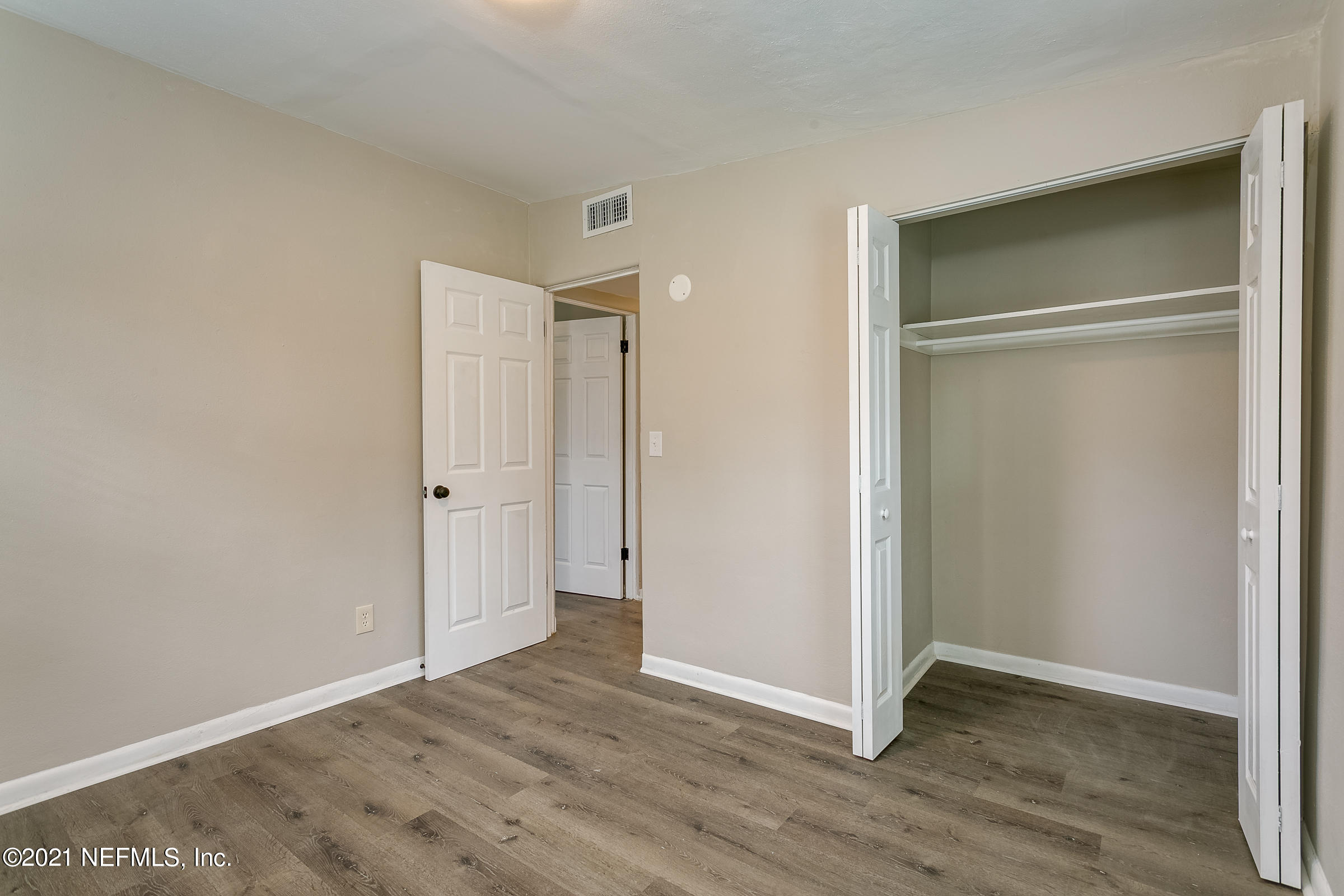 4244 Santee Road Jacksonville, FL 32209 - Photo 15 of 24 Bedroom 2
