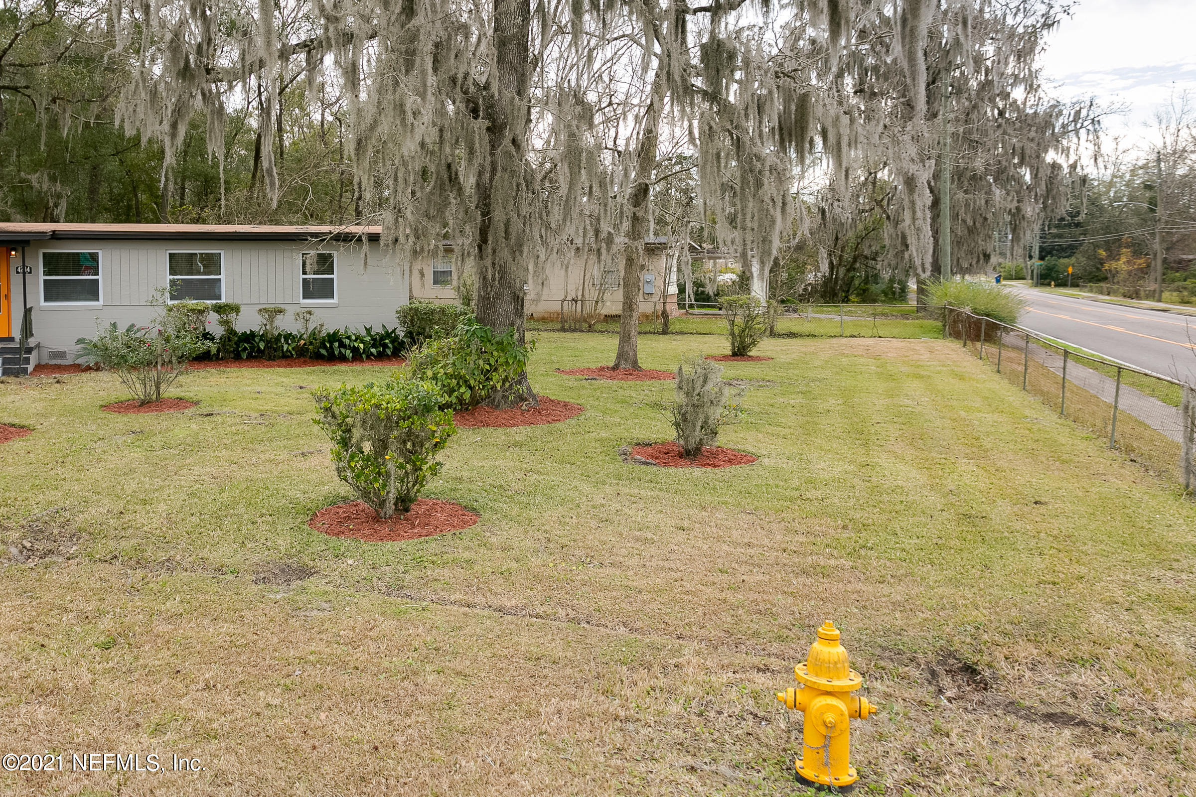 4244 Santee Road Jacksonville, FL 32209 - Photo 21 of 24 Yard