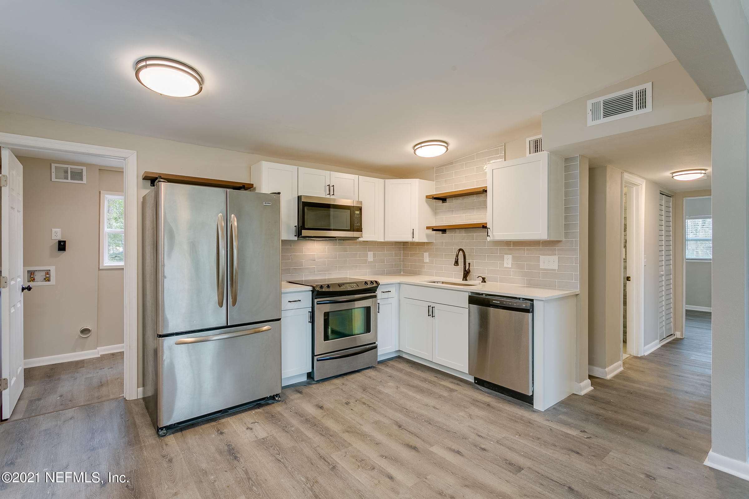 4244 Santee Road Jacksonville, FL 32209 - Photo 9 of 24 Kitchen