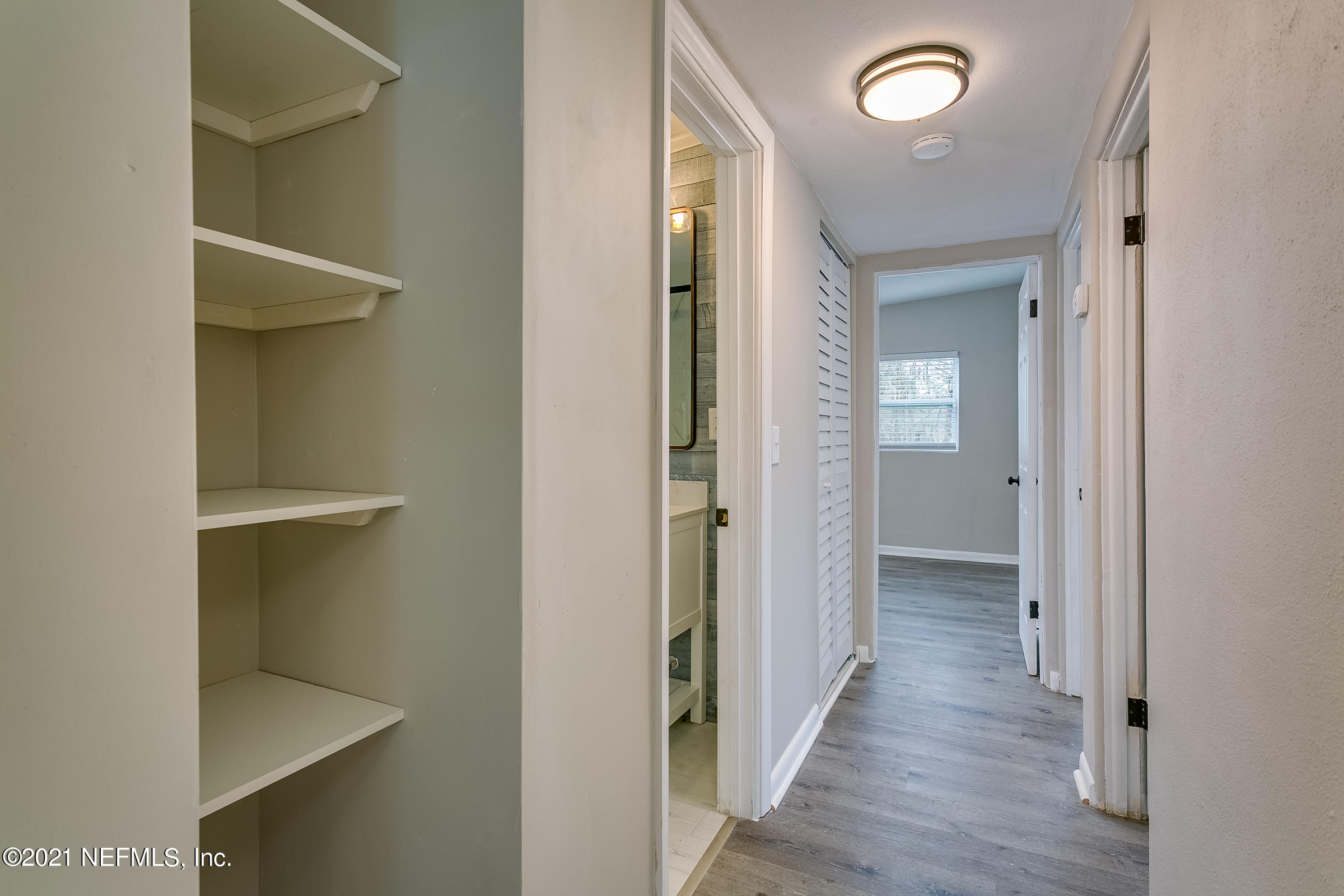 4244 Santee Road Jacksonville, FL 32209 - Photo 10 of 24 Hall