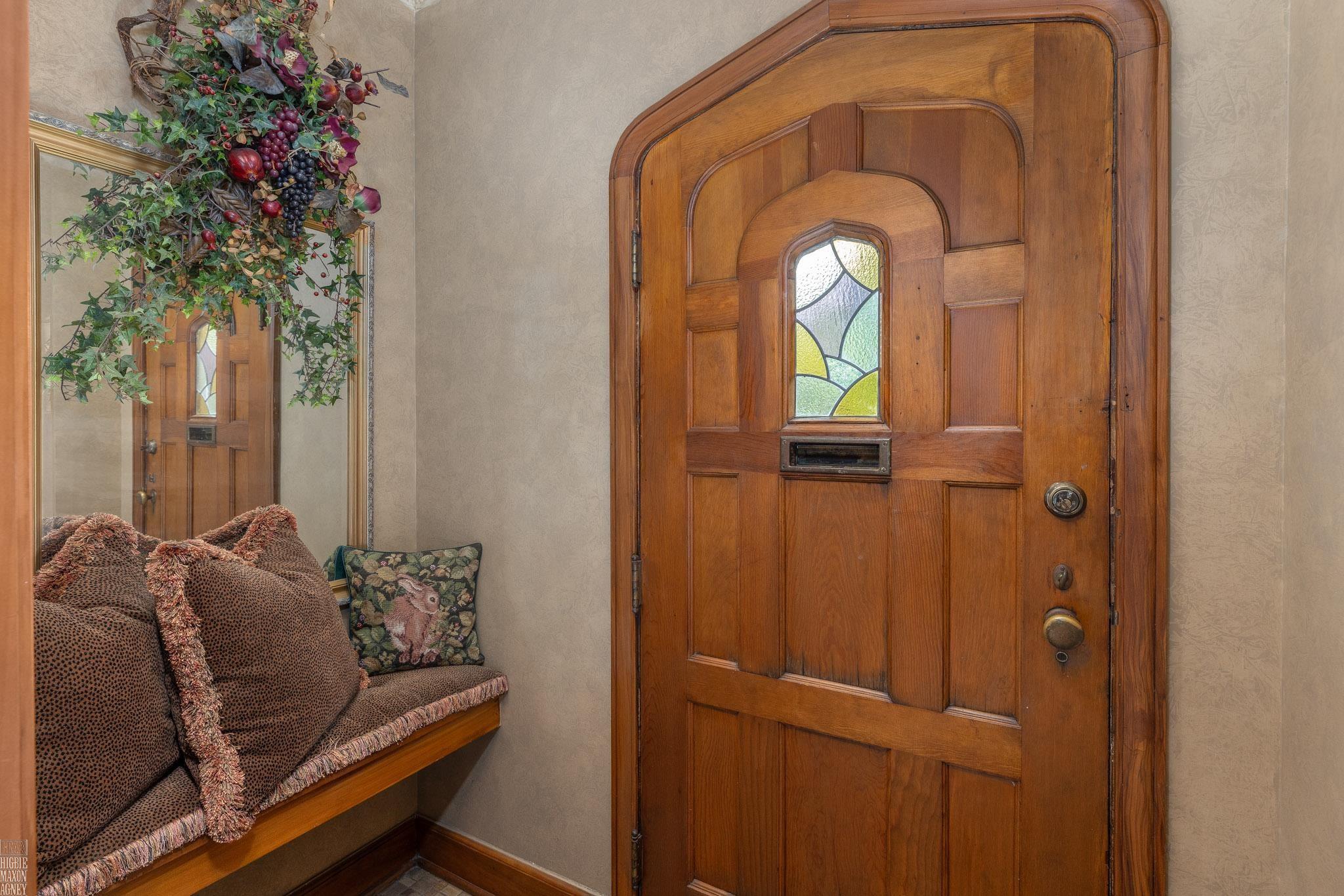 905 Pemberton Road Grosse Pointe, MI 48230 - Photo 6 of 34 50144602-fb7ab1ea-eb51-4977-a5c8-8d8efb245472.JPG