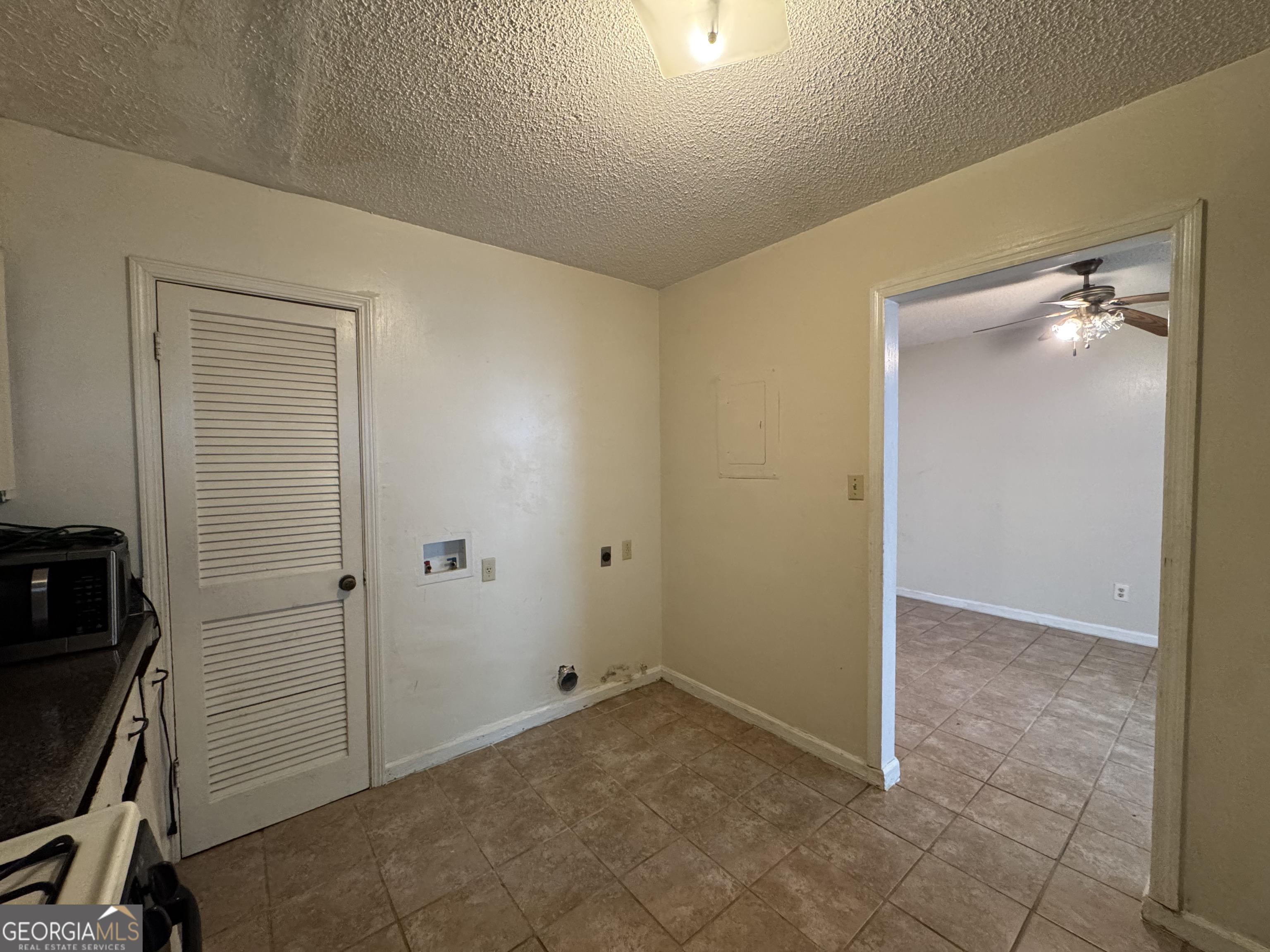 5140 High Point, Unit 21 Union City, GA 30291 - Photo 4 of 14