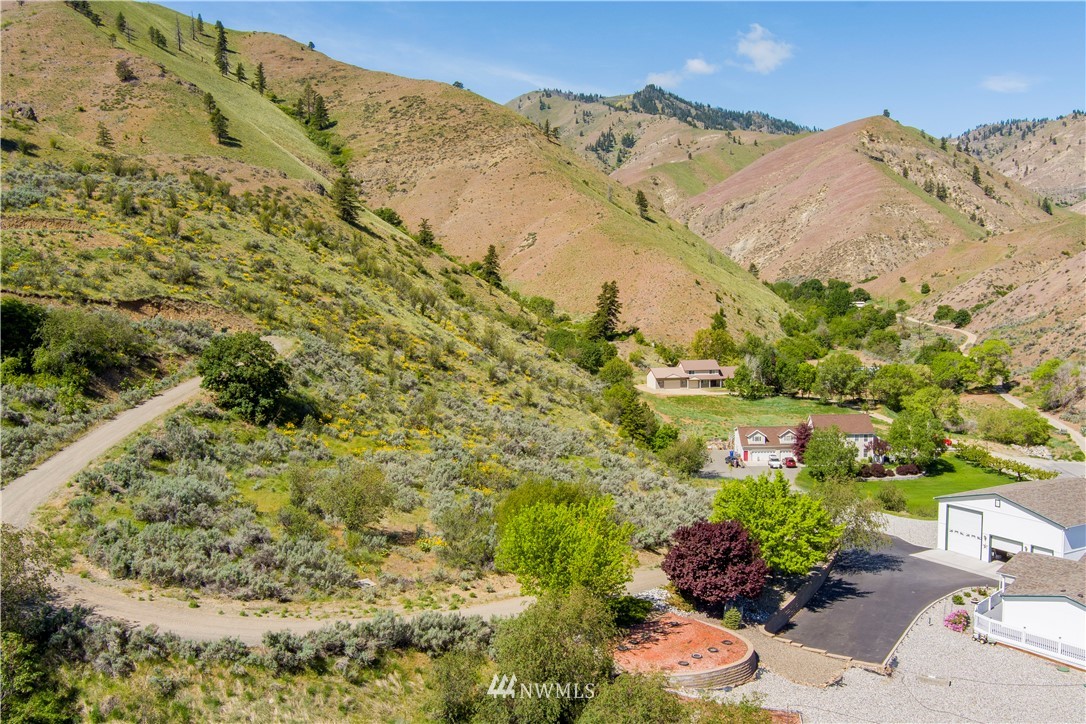 888 Number 1 Canyon Road Wenatchee, WA 98801 - Photo 1 of 20 Gallery Image 1